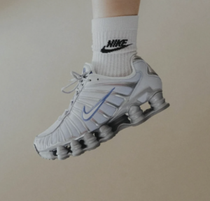 Giay Nike Shox TL 'Metallic Platinum Blue Tint' FQ2775-001