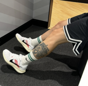 Giay Nike Air Zoom Pegasus 40 'Eliud Kipchoge' FJ0686-100