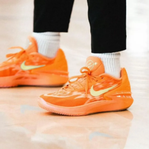 Giay Nike Air Zoom GT Cut 2 x Arike Ogunbowale 'Bright Mandarin' FQ8704-800