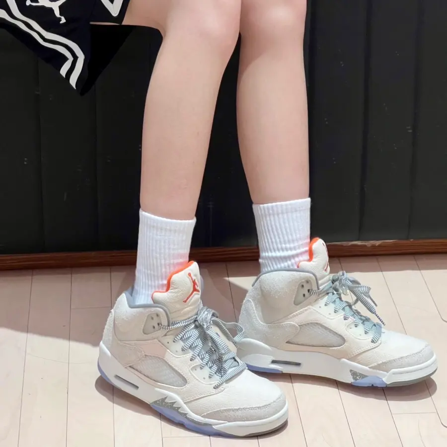 Giay Nike Air Jordan 5 Retro SE 'Craft' FD9222-180