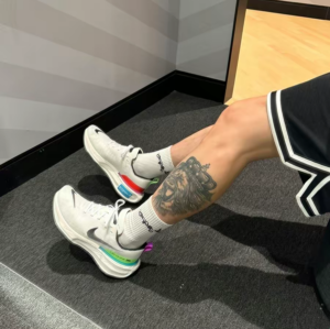 Giay Nike ZoomX Invincible 3 'Mismatched' FJ1046-100