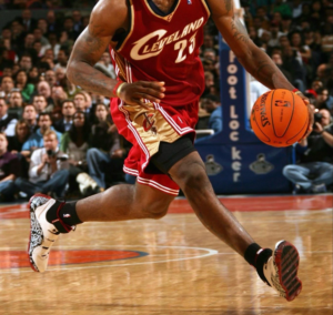 Giay Nike Zoom LeBron 4 'Graffiti' DJ4888-100