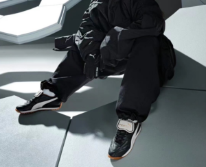 Giay Puma Avanti VL 'Rihanna Fenty Black' 398672-01