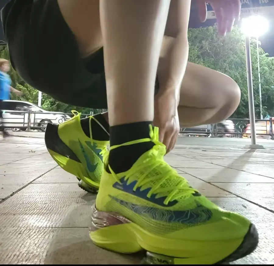 Giay Nike Air Zoom Alphafly 'Volt' DC5238-702