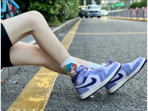 Giay Nike Air Jordan 1 Mid SE 'Sky J Purple' DZ3745-500