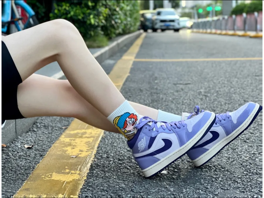 Giay Nike Air Jordan 1 Mid SE 'Sky J Purple' DZ3745-500