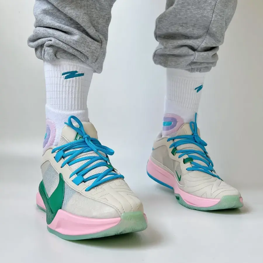 Giay Nike Zoom Freak 5 'Beige Green' DX4996-100