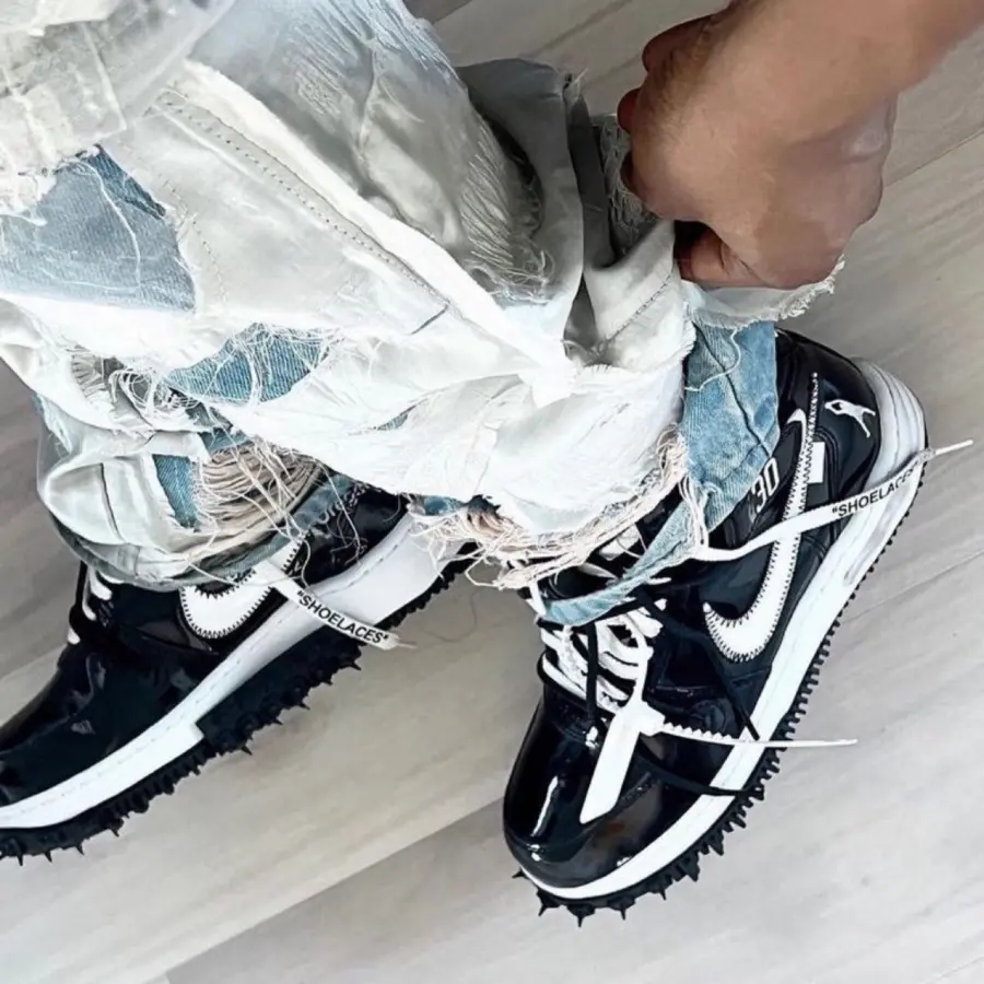 Giay Nike Air Force 1 Mid SP 'Off-White Sheed' DR0500-001