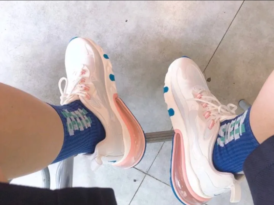 Giay Nike Air Max 270 React 'Crimson Tint' CJ0619-103