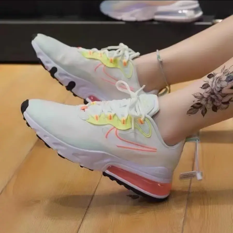 Giay Nike Air Max 270 React 'Pale Ivory' CV8818-102