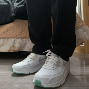 Giay Nike Air Max 90 'White Glacier Ice' DB4187-100