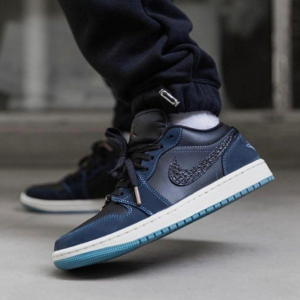 Giay Nike Air Jordan 1 Low 'Midnight Navy' FJ5478-010