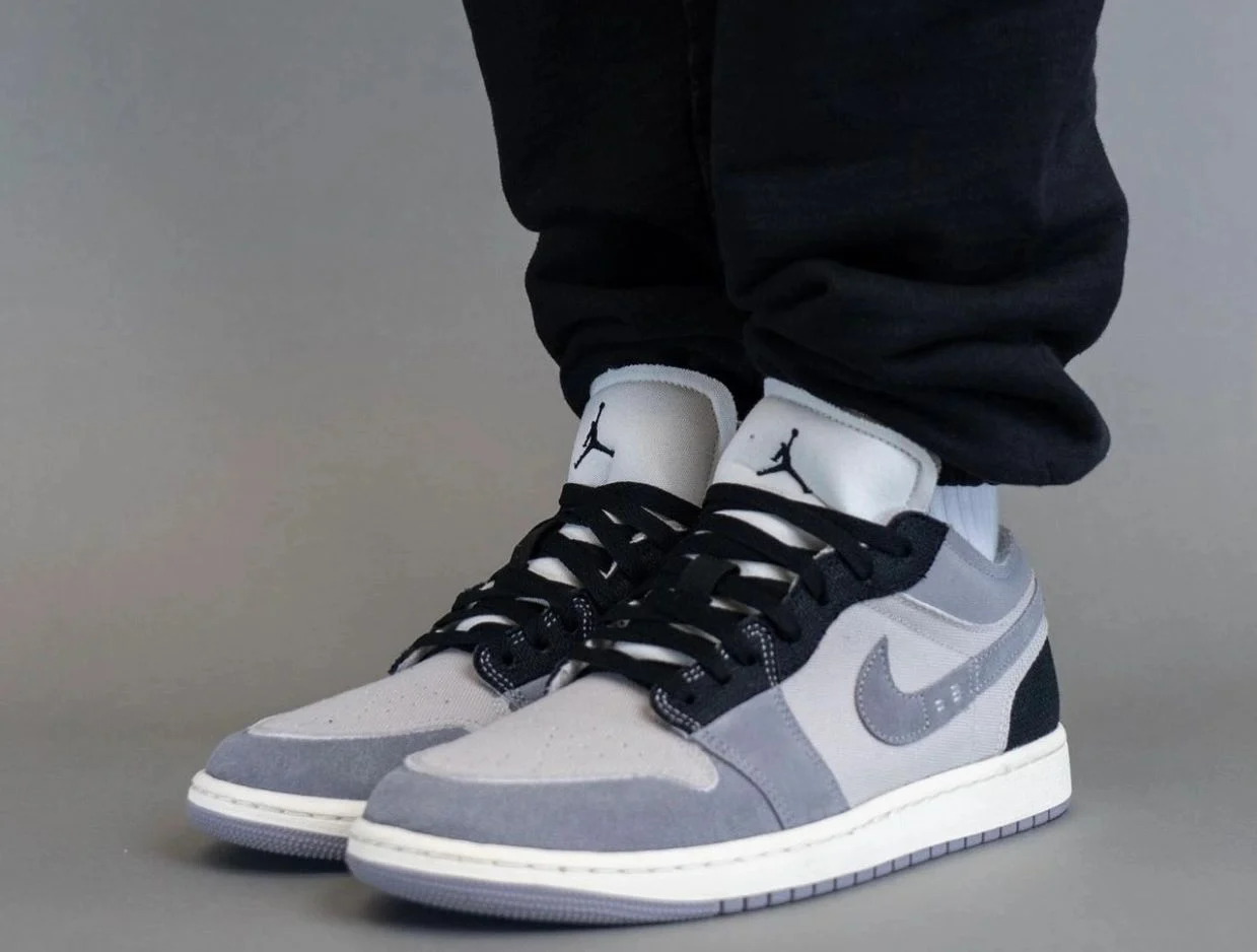 Giay Nike Air Jordan 1 Low Craft 'Cement Grey' DZ4135-002