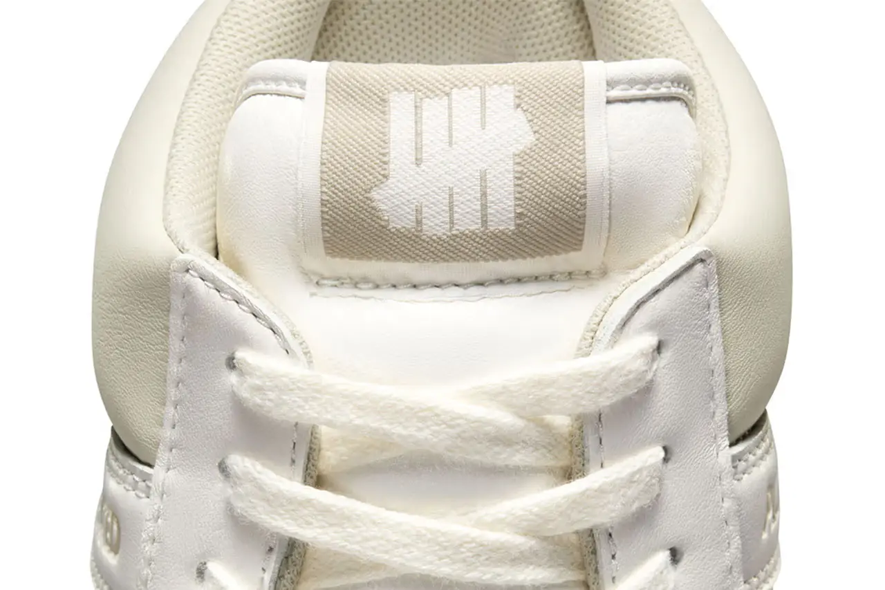 Giay Converse Weapon 'Undefeated Castle Wall' A02124C
