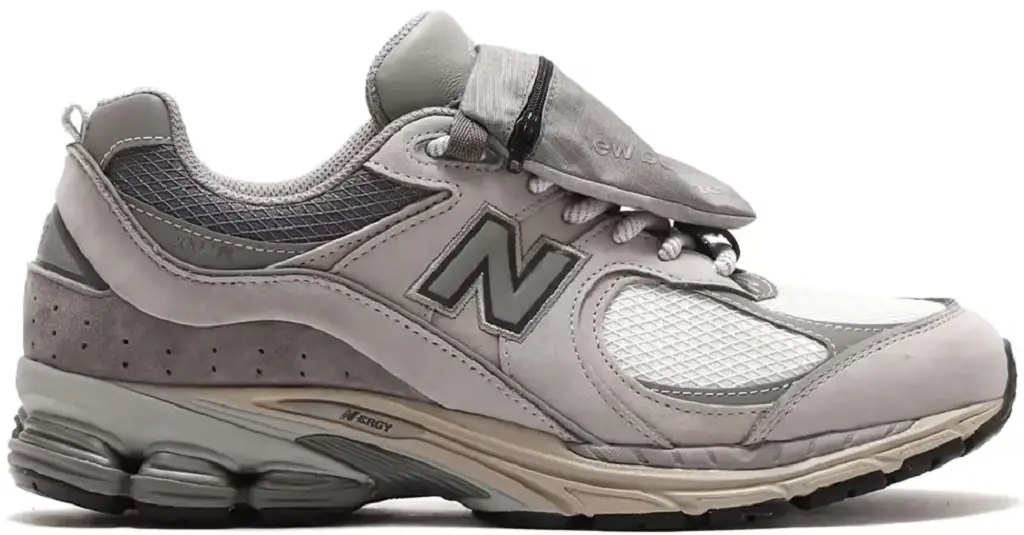 Giay New Balance 2002R 'Grey Pocket' M2002RVC