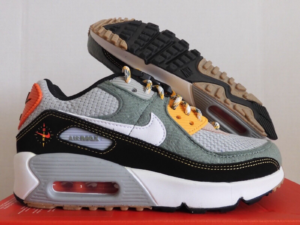 Giay Nike Air Max 90 GS 'Swoosh Compass' DC2529-300