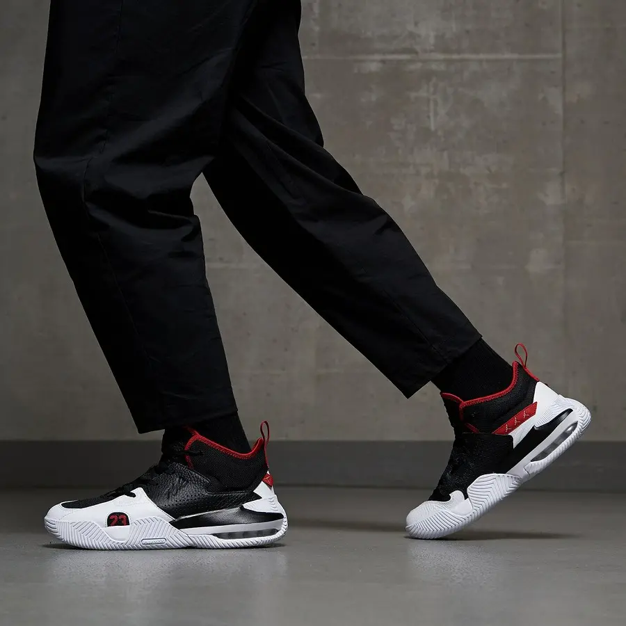 Giay Nike Air Jordan Stay Loyal 2 'Black' DQ8401-061