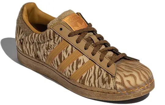 Giay Adidas Superstar 'Melting Sadness CNY Brown' HP8722