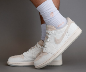 Giay Nike Air Jordan 1 Retro Low OG 'Chris Paul' FZ0455-200