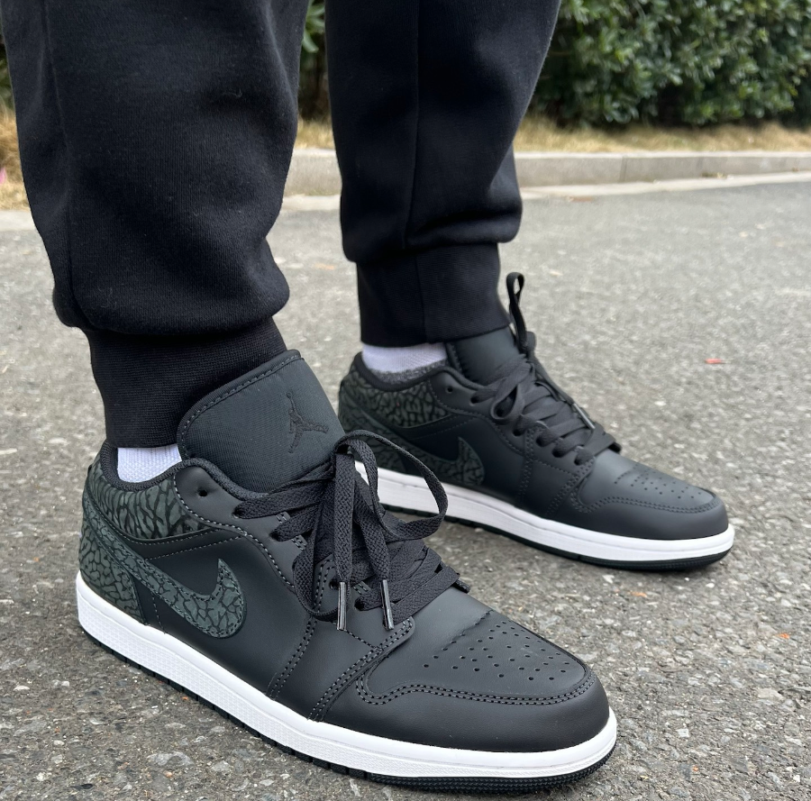 Giay Nike Air Jordan 1 Low SE 'Black Elephant' FB9907-001