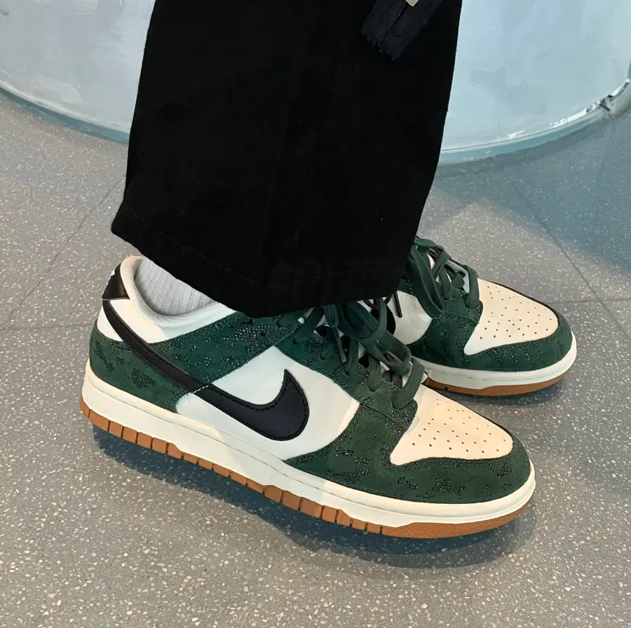 Giay Nike Dunk Low Pro 'Green Black' FQ8893-397