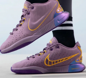 Giay Nike LeBron 21 'Purple Rain' FZ7189-500