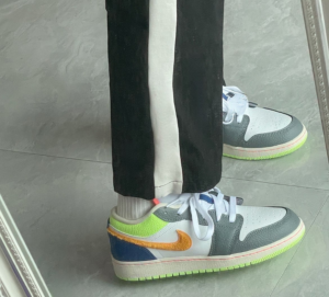 Giay Nike Air Jordan 1 Low GS 'Hoops' FB1835-181