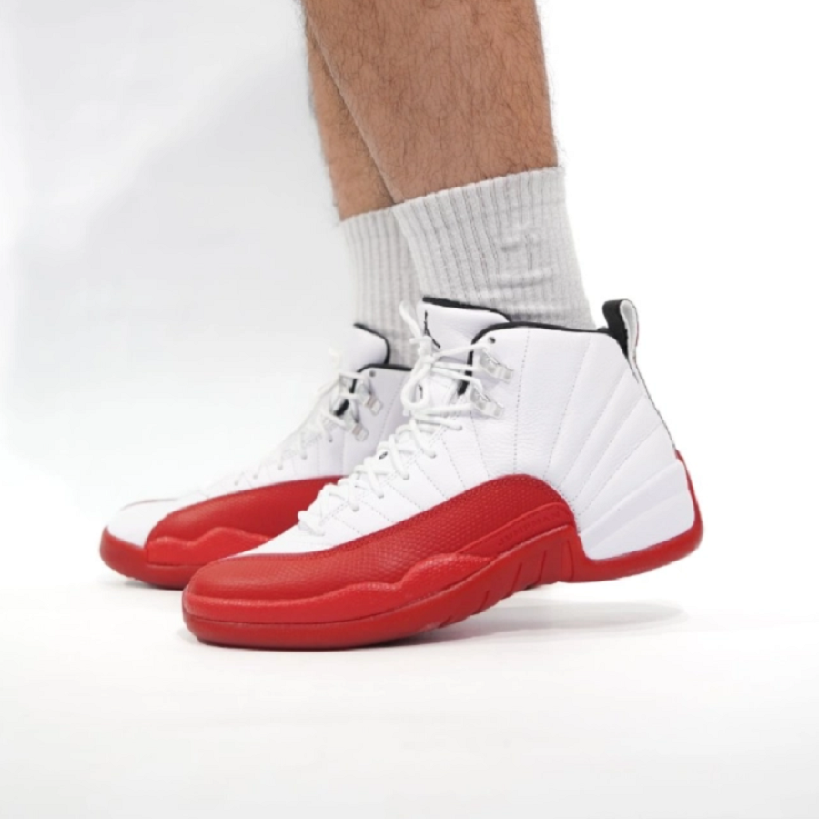 Giay Nike Air Jordan 12 Retro 'Cherry' CT8013-116