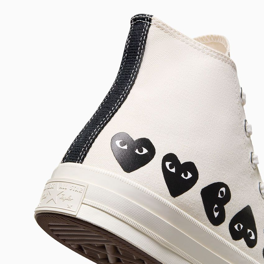 Giay Converse x Play Comme des Garcons Chuck 70 Hi 'Multi Heart Egret' A08148C