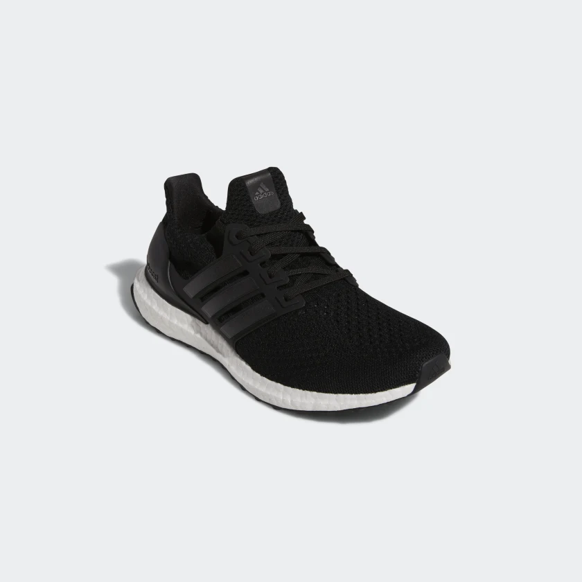 Giay Adidas UltraBoost 5.0 DNA 'Black White' GV8744