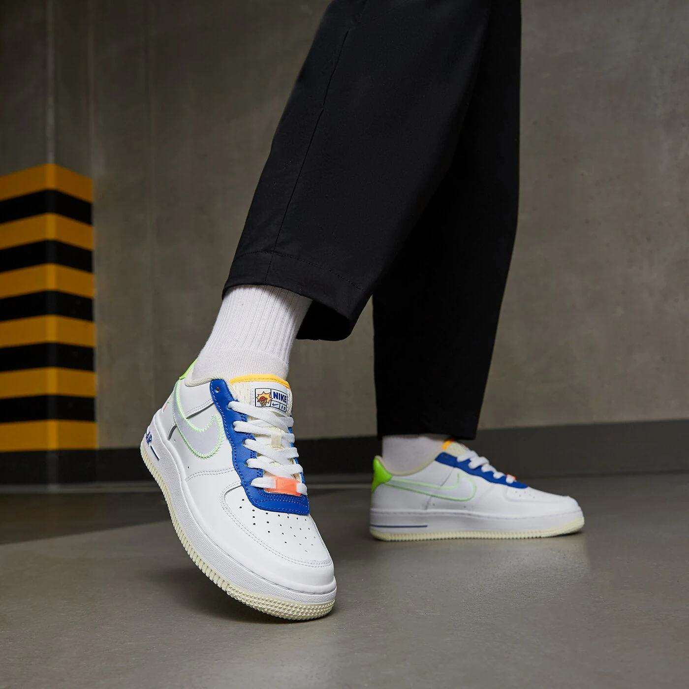 Giay Nike Air Force 1 Low ‘Play One’ FB1393-111