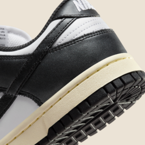 Giay Nike Dunk Low Vintage 'Black White' FQ8899-100