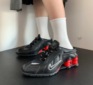 Giay Nike Shox MR4 Mule 'Martine Rose Black' DQ2401-001