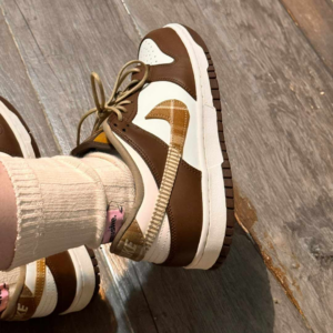 Giay Nike Dunk Low GS 'Brown Plaid' FV3653-191