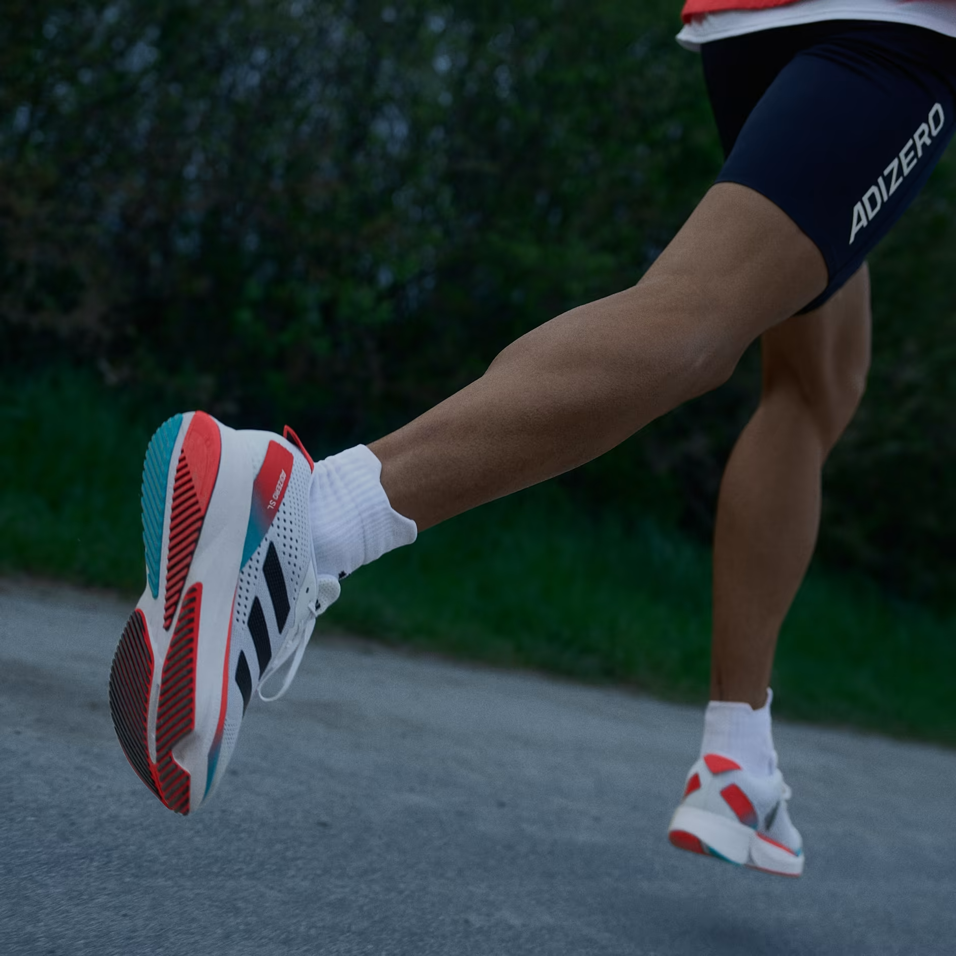 Giay Adidas Adizero SL 'White Black Red' ID6924