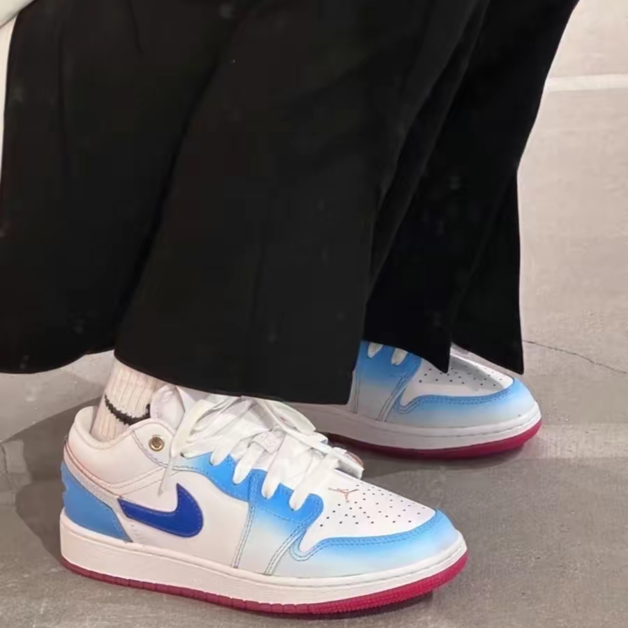 Giay Nike Air Jordan 1 Low 'Blue Gradient' FN8895-141