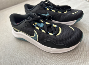 Giay Nike Legend Essential 3 'Black' DM1119-006