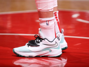 Giay Nike Air Zoom Freak 3 EP 'N.I.K.E.' DA0695-101