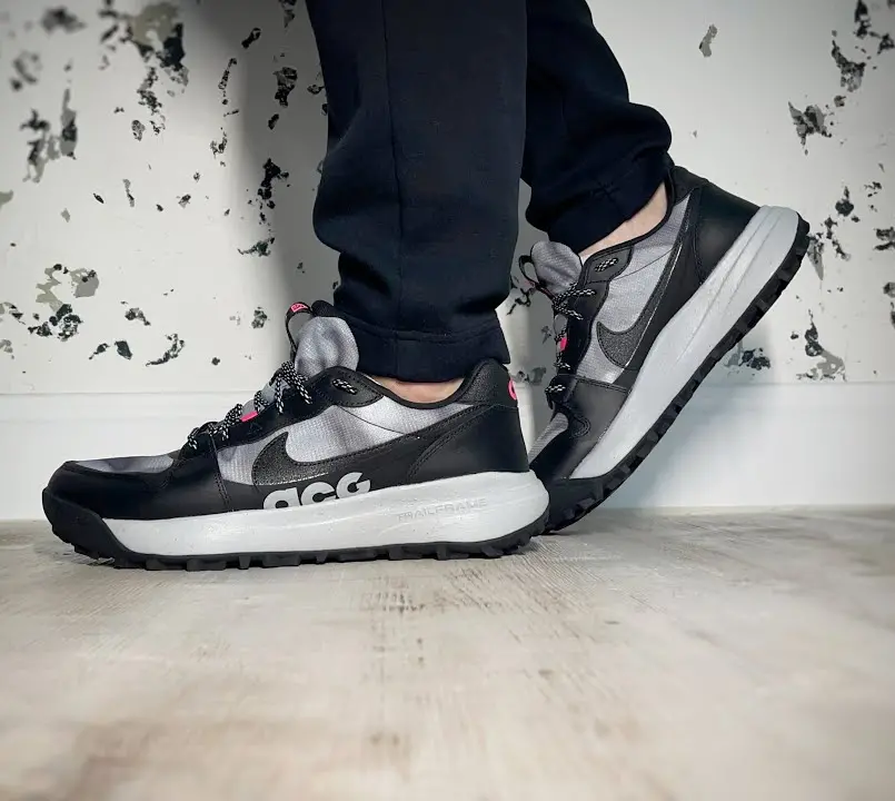 Giay Nike ACG Lowcate SE 'Wolf Grey Hyper Pink' DR1030-001
