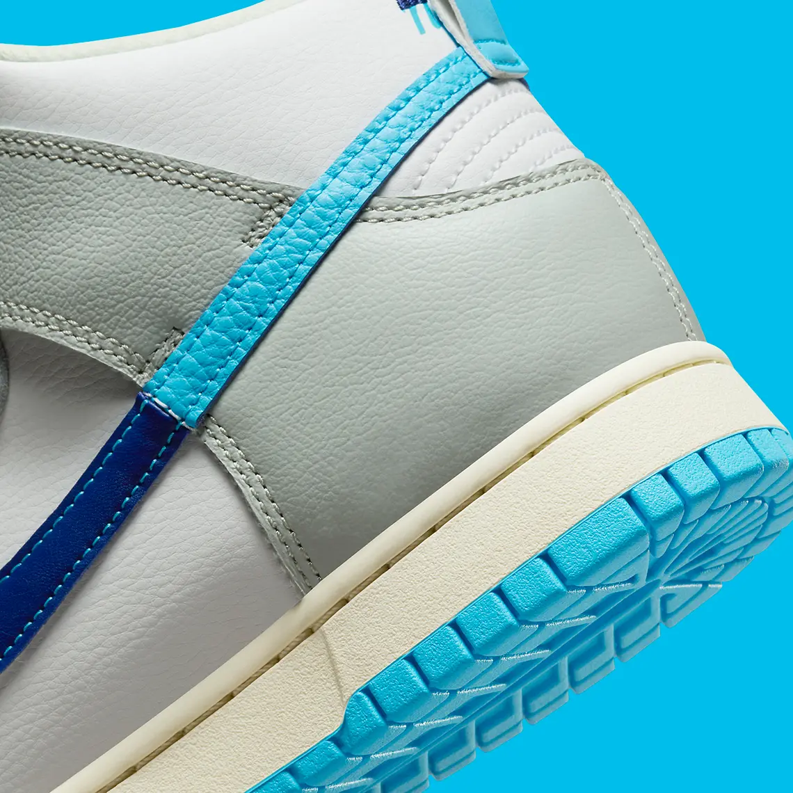 Giay Nike Dunk High SE GS 'Split Grey Blue' FN7995-100
