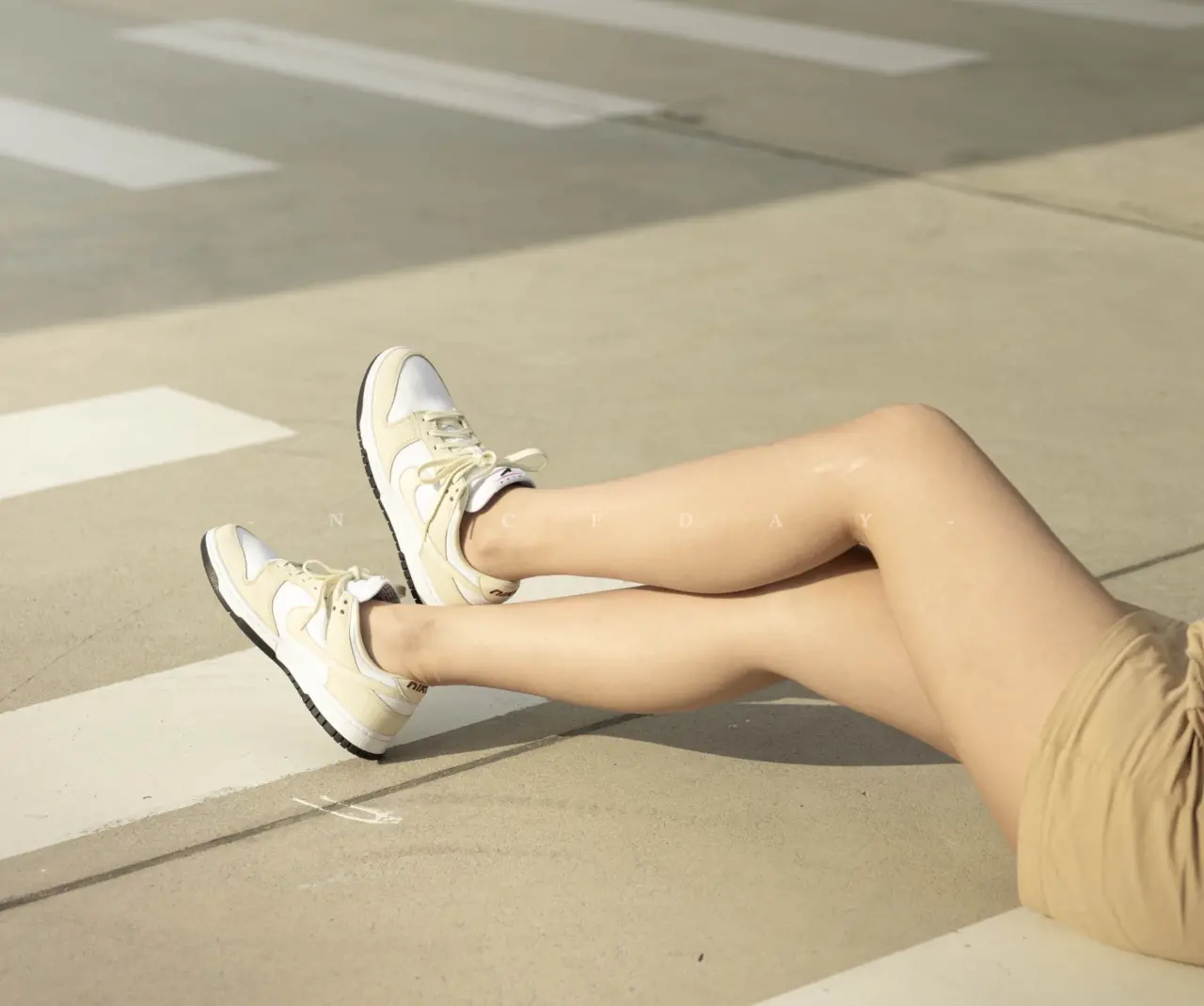 Giay Nike Dunk Low LX 'White Coconut Milk' DZ2710-100