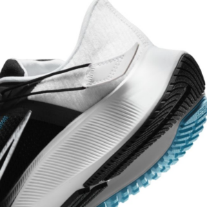 Giay Nike Air Zoom Pegasus 38 Flyease 'Black Metallic Silver' DA6678-002