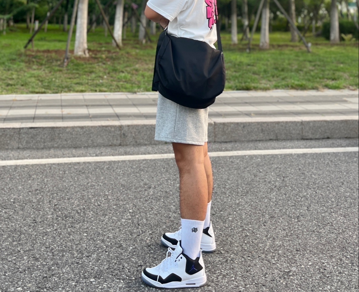 Giay Nike Air Jordan Courtside 23 'Concord' AR1000-104