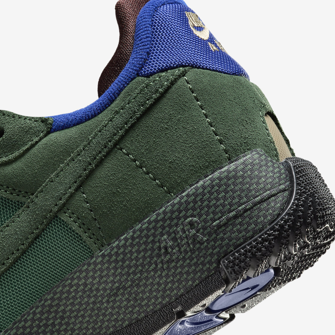 Giay Nike Air Force 1 Wild 'Fir' FB2348-300