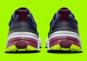 Giay Nike V2K Run 'Obsidian Burgundy' FV6602-400