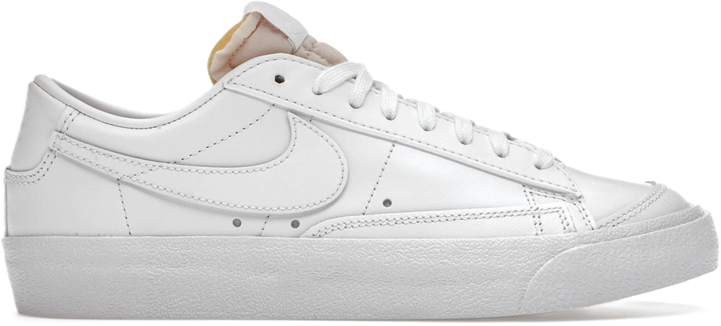Giay Nike Blazer Low '77 'Triple White' DC4769-101