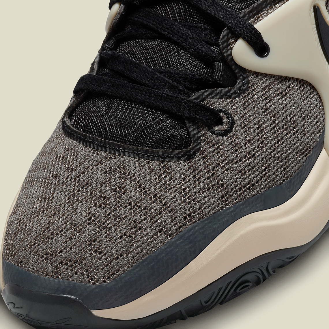 Giay Nike KD 15 'White Volt Photon Dust' FJ1216-001