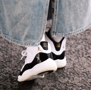 Giay Nike Air Jordan 11 Retro 'DMP Gratitude' CT8012-170