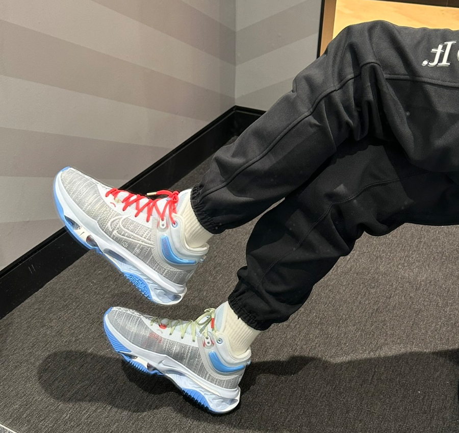 Giay Nike Zoom GT Jump 2 'Christmas' DJ9432-002