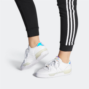 Giay Adidas Rivalry Low 'Footwear White' EE5935
